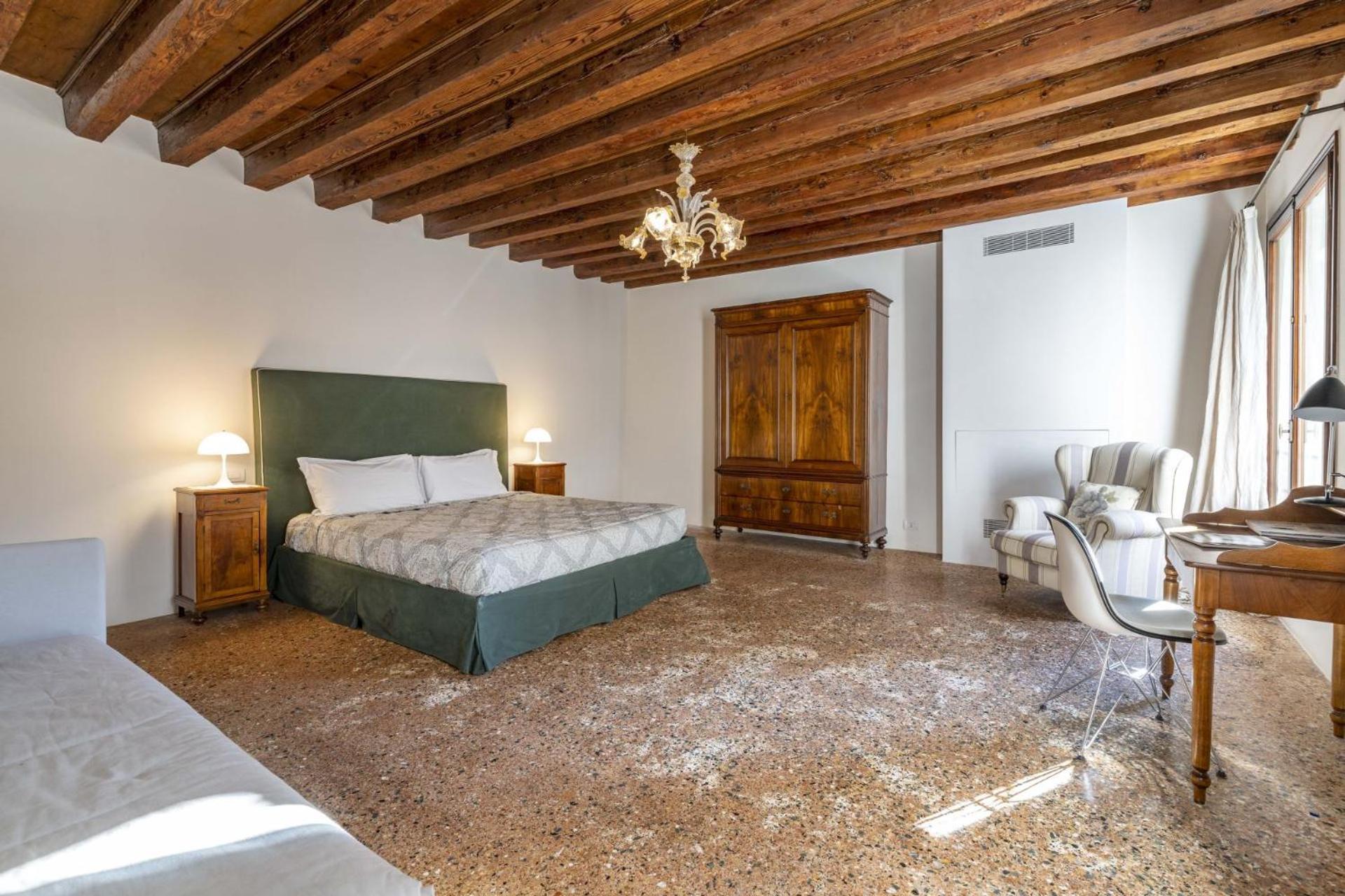 Sensale Leilighet Venezia Rom bilde